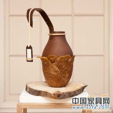 使用天然動(dòng)物、植物聚合物制作的Botanica系列器皿